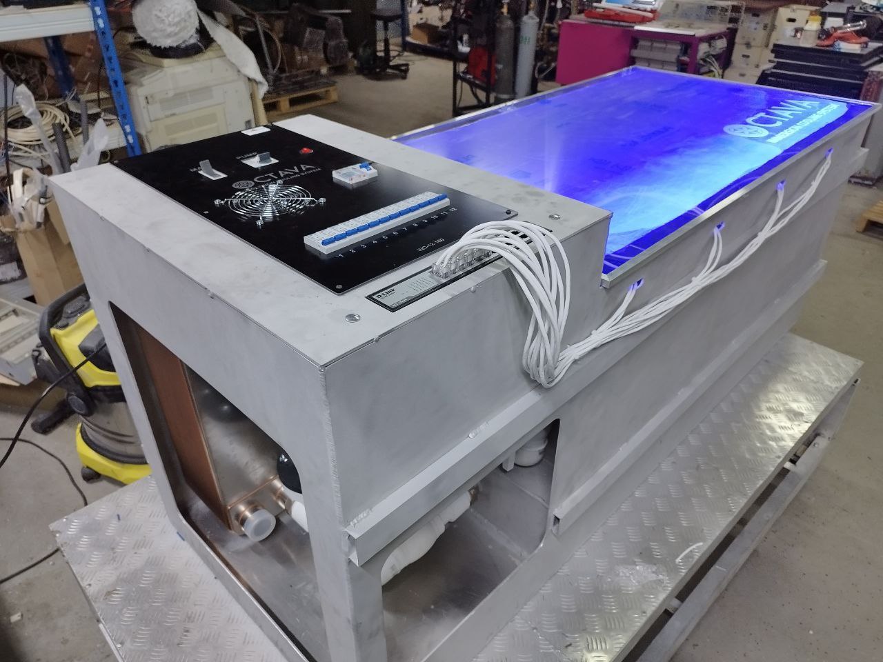 OCTAVA C12 Система иммерсионного охлаждения (Без жидкости, Непрозрачный композит, 1 Теплообменник до 100кВт, Контроллер)